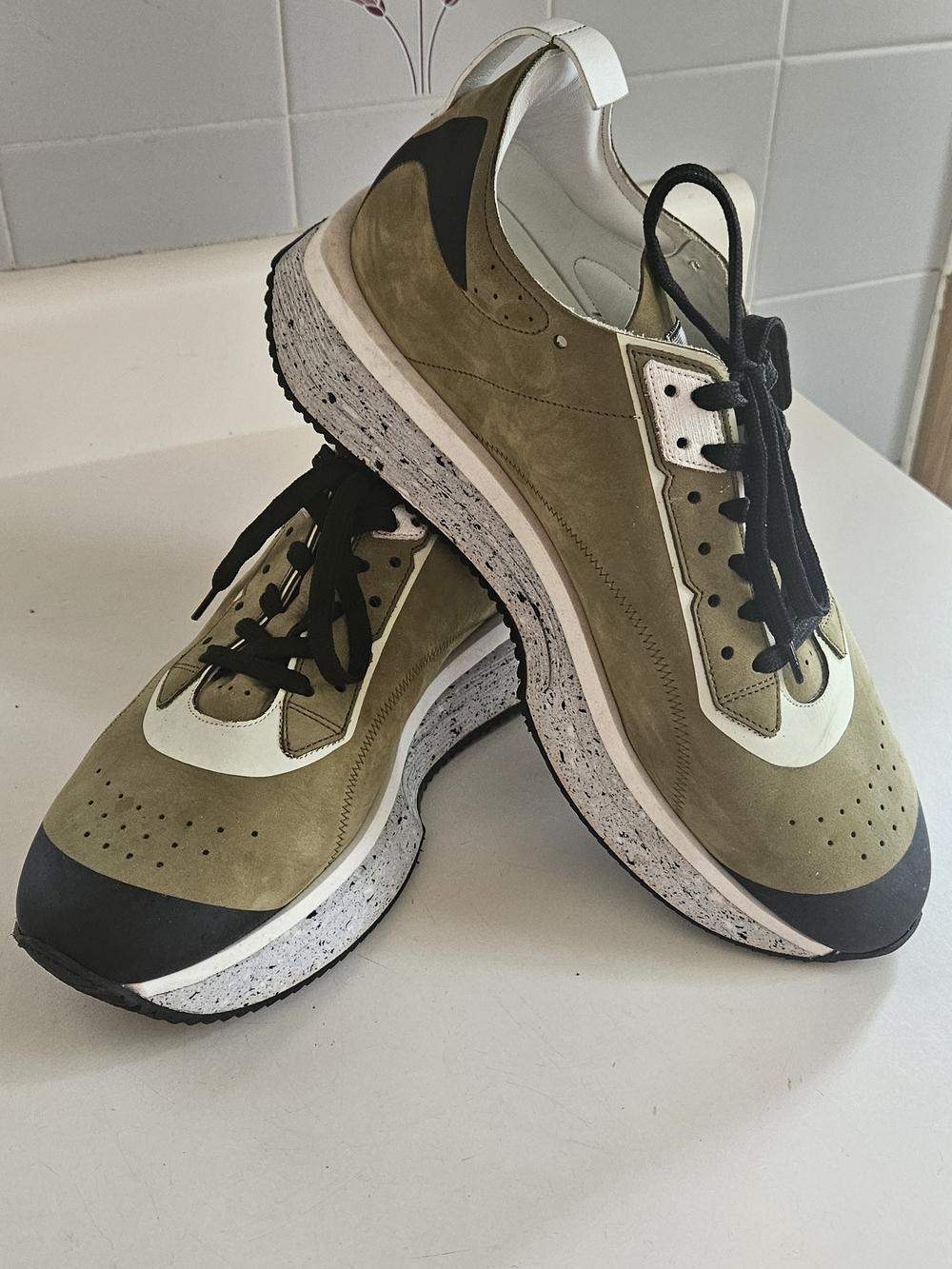 Olive Green Suede Low-Top Lace-Up Sneakers Barracuda Designer Brand